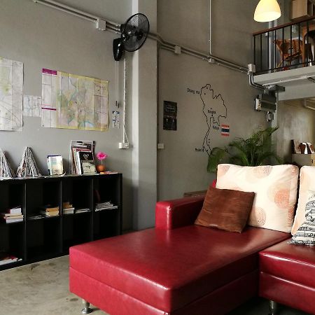 Petit Hostel Bangkok Ngoại thất bức ảnh